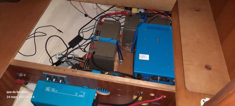 Electrical system setup in a 2007 Elan Impression 434 yacht.