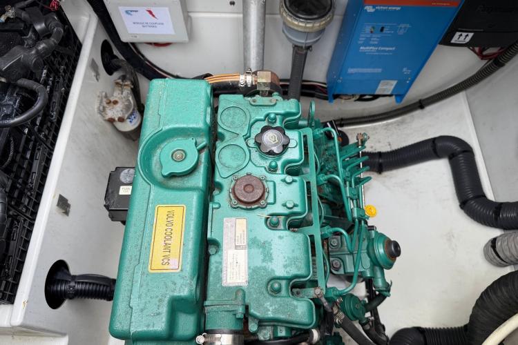 Engine compartment of a 2020 Fountaine Pajot Astrea 42 catamaran with Volvo Penta engine.