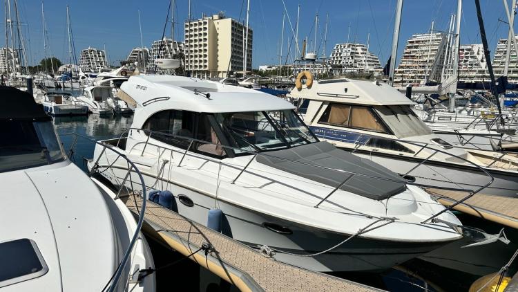 beneteau-antares-30s-9-68b96b8cdde09304032864.jpg