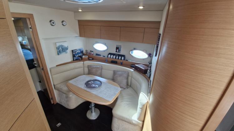 mira-44-my-bateau-bandol-42-685c376d0e807679528947.jpg