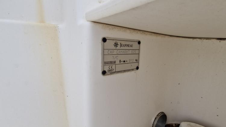 jeanneau-cap-camarat-625-my-bateau-marseille-57-68405610f4089800021533.jpg