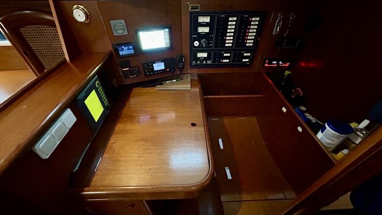 beneteau-oceanis-411-clipper-41-68b6eff95b3bf218103240.jpg