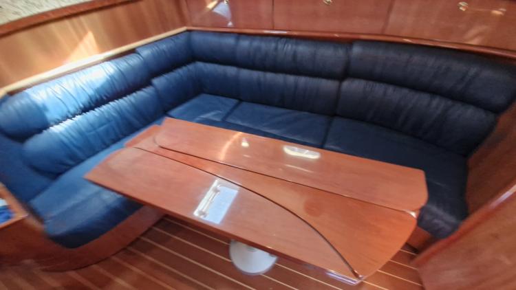 cayman-43-open-wa-my-bateau-marseille-90-6888eb61391ad492586813.jpg