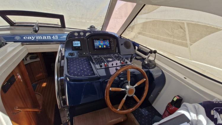 cayman-43-open-wa-my-bateau-marseille-37-6888eb61185da872457462.jpg