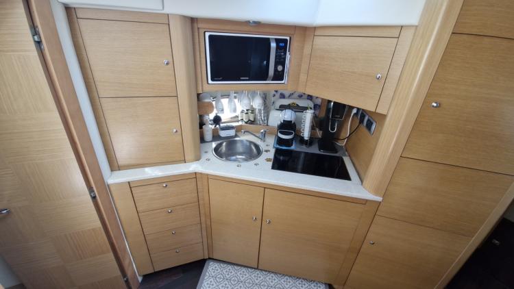 mira-44-my-bateau-bandol-51-685c376d17db1037269163.jpg