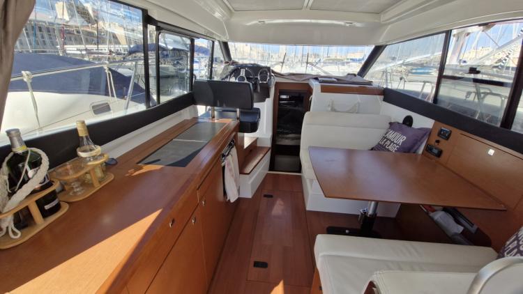 jeanneau-nc9-my-bateau-marseille-20-687ff7068e96f373047544.jpg