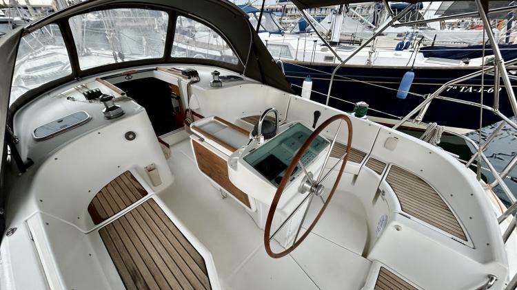 beneteau-oceanis-411-clipper-62-68b6eff956f26962168371.jpg
