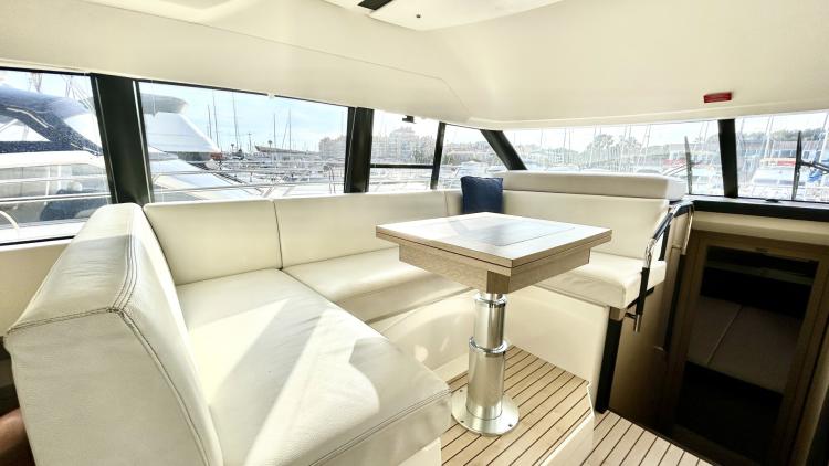 prestige-420-fly-my-bateau-7-67f543a2b1439790137877.jpg