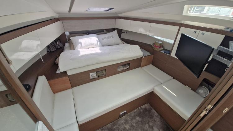 jeanneau-leader-33-my-bateau-bandol-23-687fb4ddd3340495262511.jpg