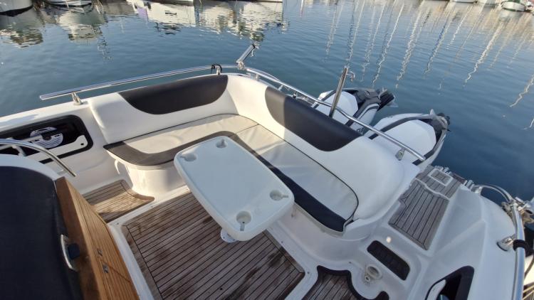 ranieri-shadow-30-my-bateau-marseille-11-68f127717e410016348439.jpg