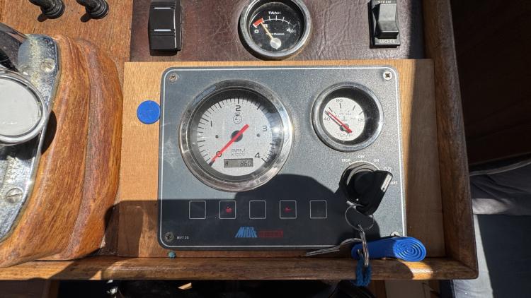 buck-fisher-31-my-bateau-port-carmague-24-685abc3b781ab425674609.jpg