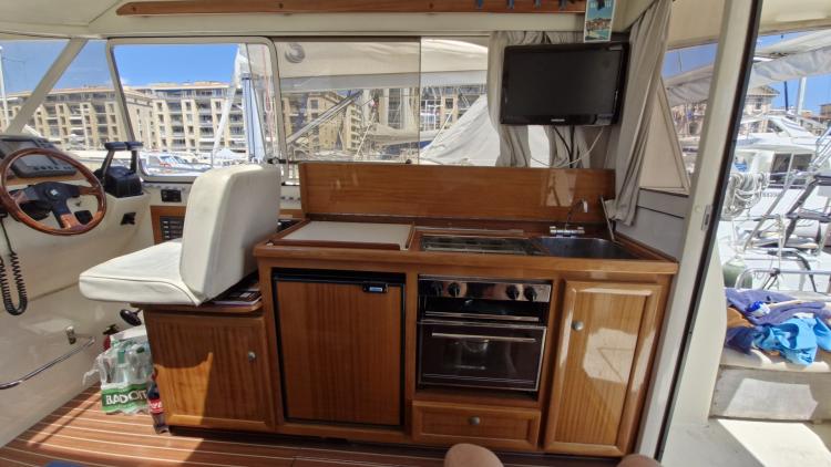 acm-31-elite-my-bateau-marseille-47-688a267bcf8c5106236380.jpg