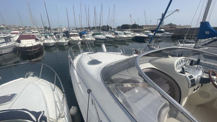 bavaria-300-my-bateau-marseille-13-68fc854560f3c975371232.jpg