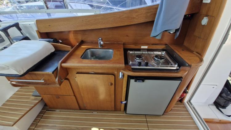 jeanneau-merry-fisher-925-my-bateau-bandol-50-68c5ba4f70cc6448636127.jpg