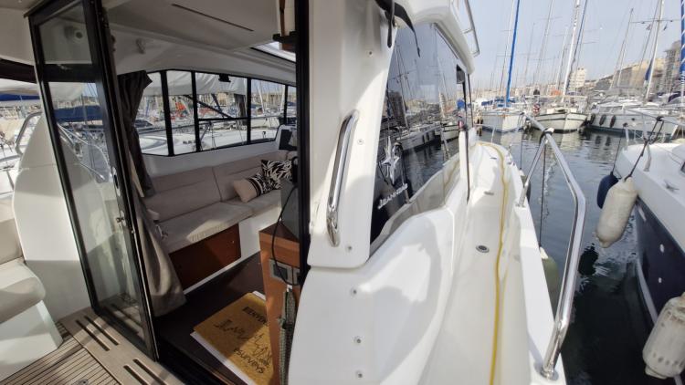 jeanneau-nc-33-my-bateau-marseille-109-68e92c591896a525109690.jpg